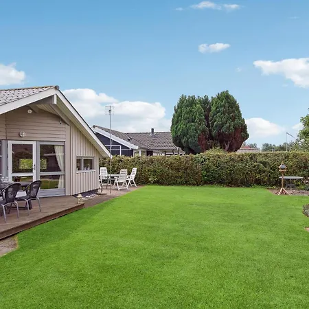 Casa vacanze 2 Bedroom Lovely In Otterup