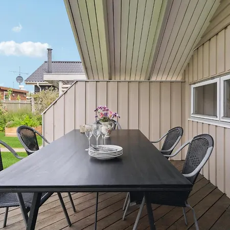 2 Bedroom Lovely In Vakantiehuis